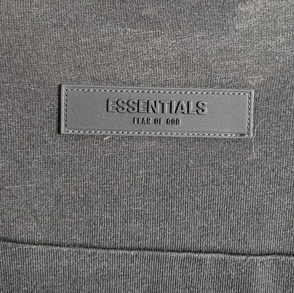 Fear of God Essentials Football Tee 'Iron' Sz XXL - Picture 5 of 6